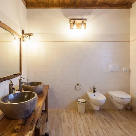 Bed & Breakfast La Casa Delle Rondini 3*