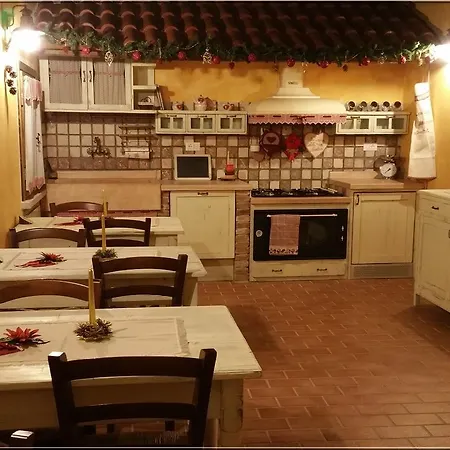 La Casa Delle Rondini Bed & Breakfast 3*